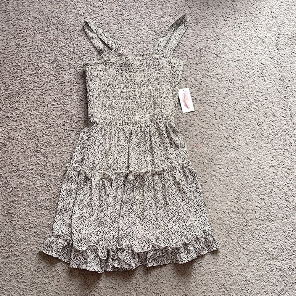 I am selling a Jessica Simpson dress. It is brand new with the tags. - Picture 1 of 1